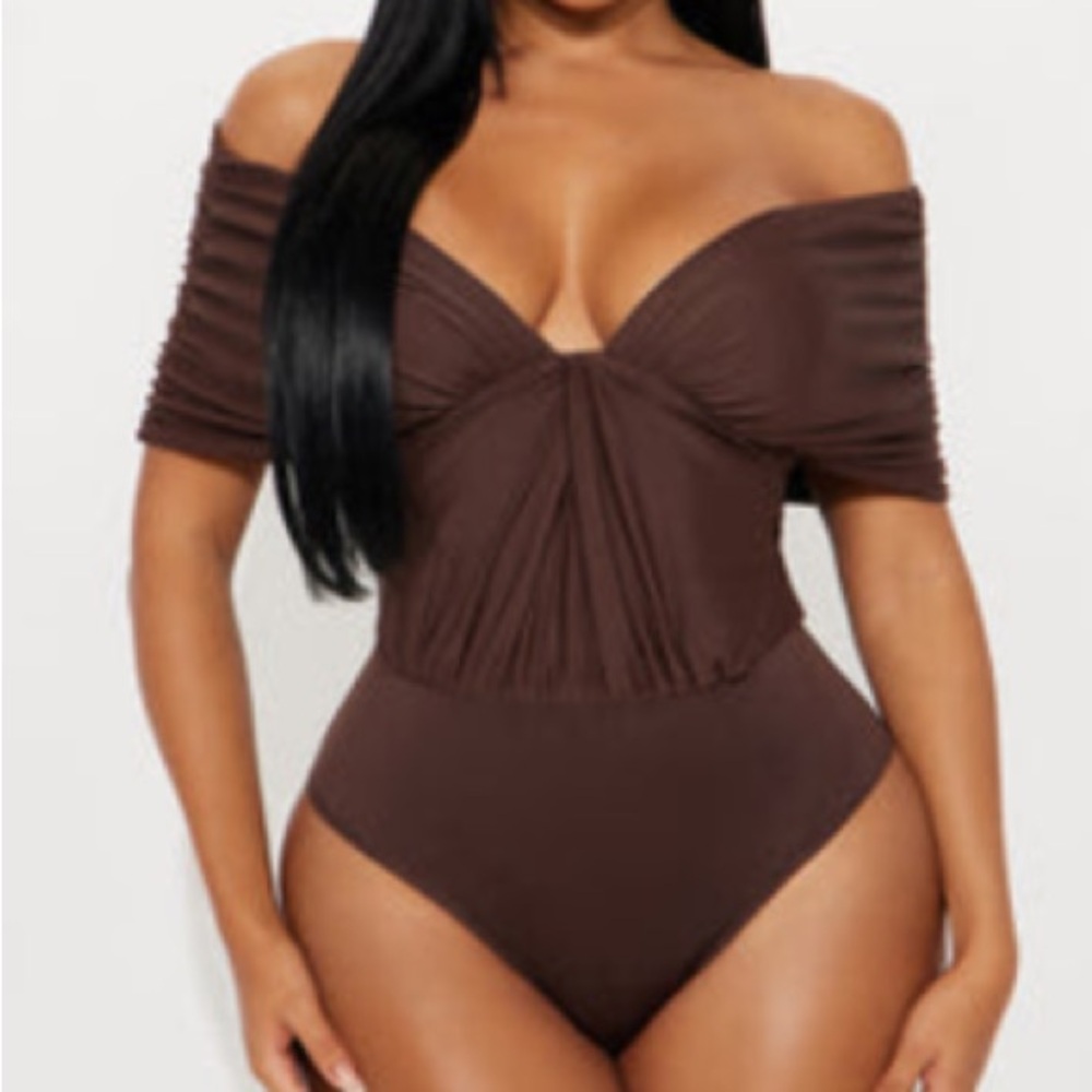 NWT Off Shoulder Bodysuit - Chocolate